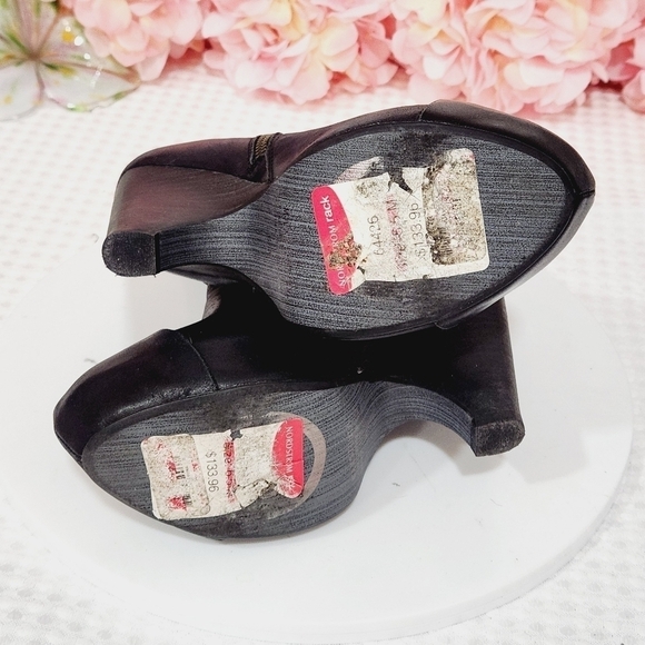 MAX STUDIO  -  Black Nestor Leather Boot  -  SZ 6.5M - Picture 11 of 11